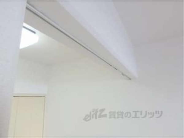 カーテンレール