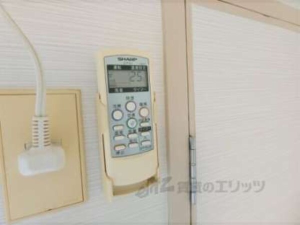 エアコンリモコン