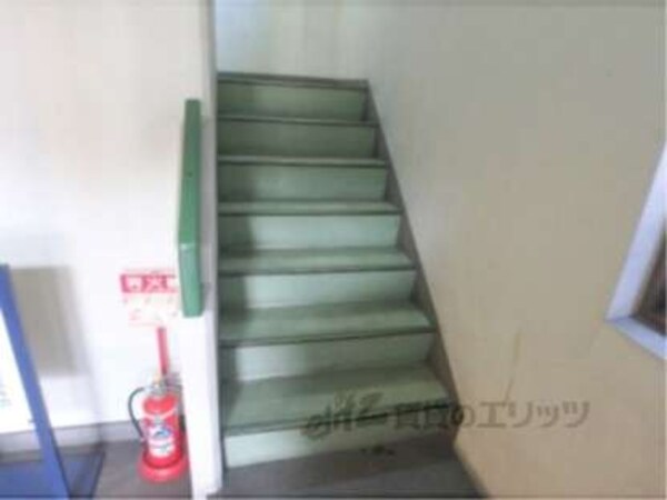 共用部階段