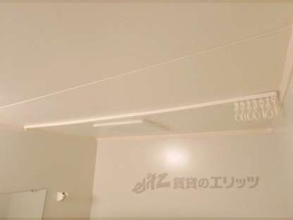カーテンレール