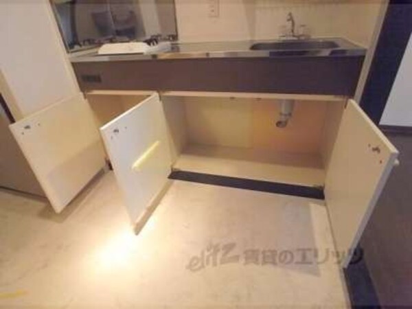キッチン　下部収納