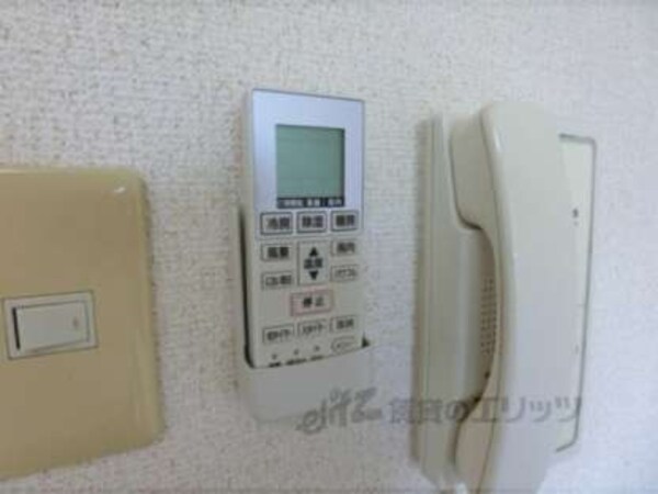 エアコンリモコン