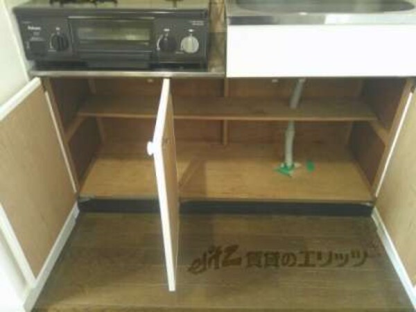 下部収納