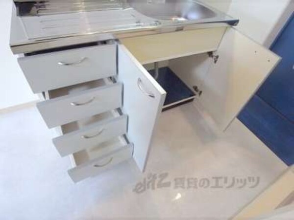 キッチン　下部収納