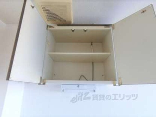 上部収納