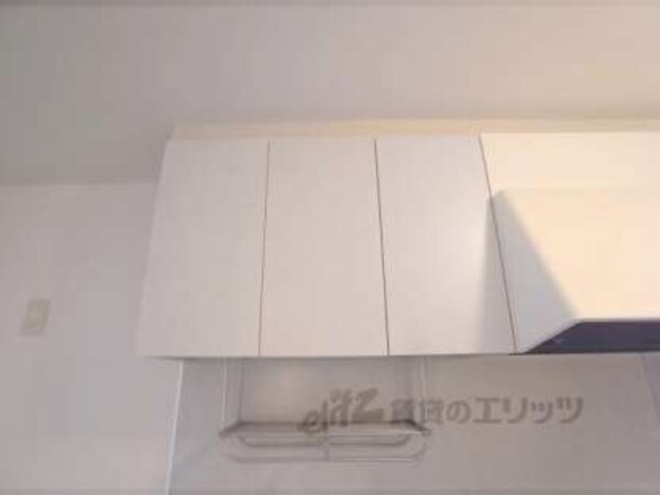 キッチン上部収納