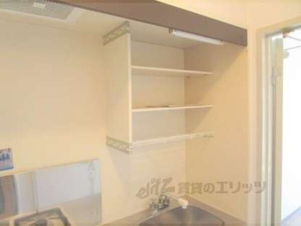 キッチン上部収納