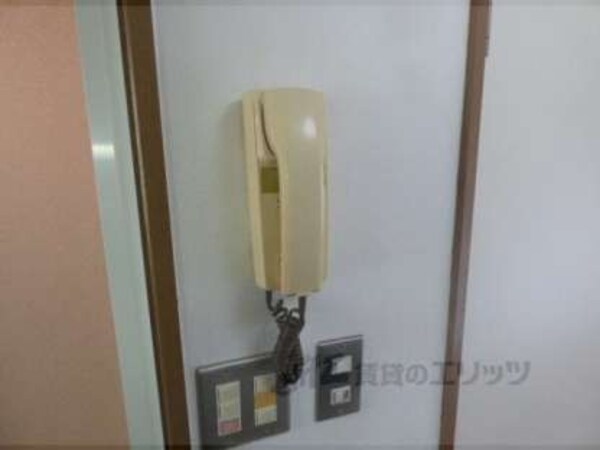 インターホン