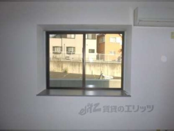 出窓