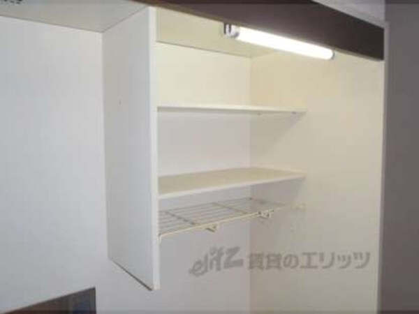 キッチン(１口のガスコロンロ付きのキッチンです)