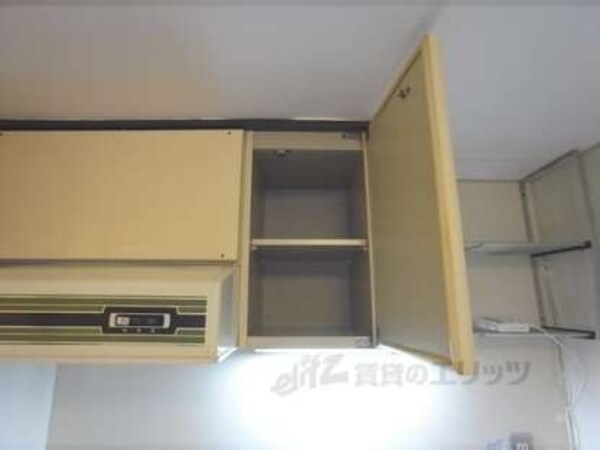 キッチン上収納