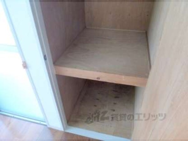 収納(下段)