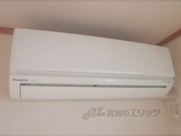 エアコン(和室にもエアコン設置済みです)