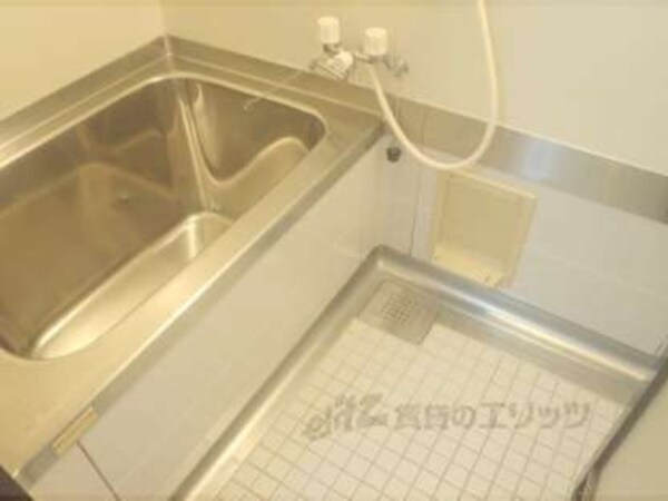 風呂(お風呂場も十分広いです)
