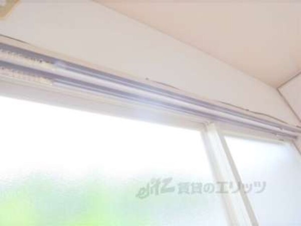 カーテンレール