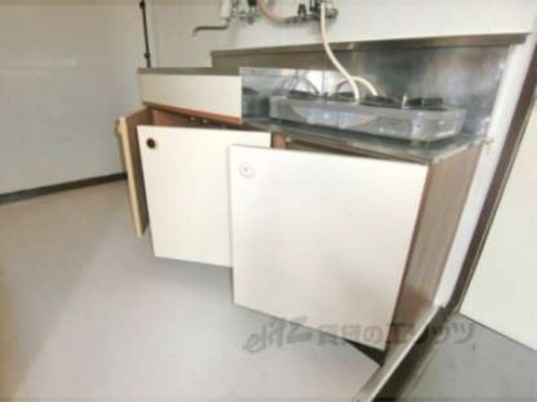 キッチン下部収納