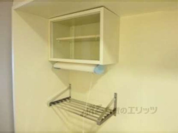 キッチン上部棚