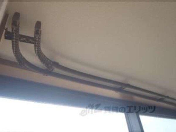 カーテンレール