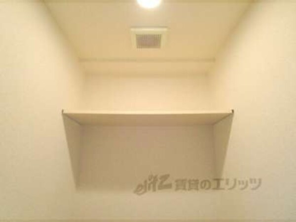 トイレ(上収納)