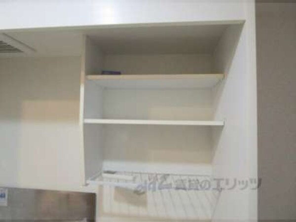 キッチン(上収納)