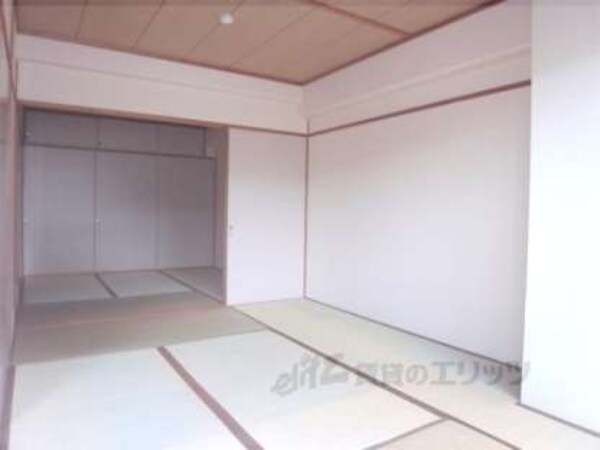 和室(６帖部分のお部屋)