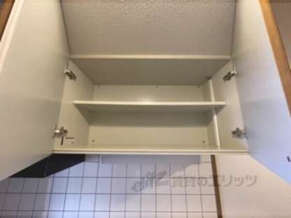 キッチン(上部収納)