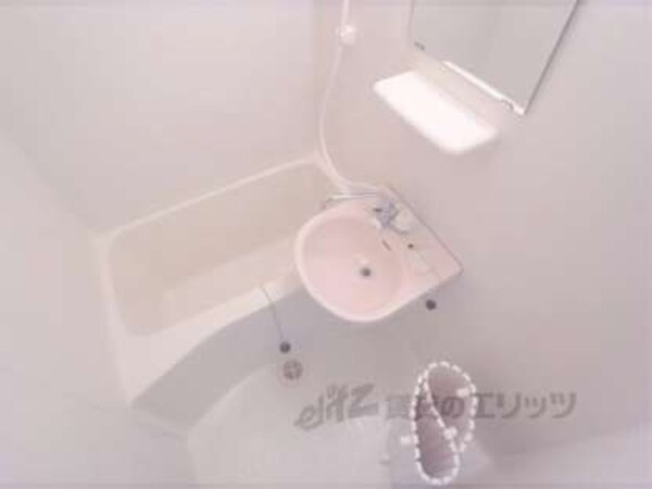風呂(トイレとのセパレート仕様となっています。)