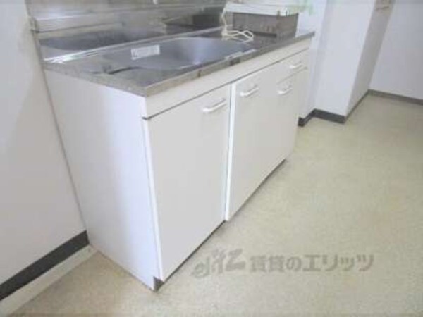 下部収納