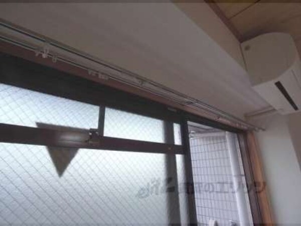 カーテンレール