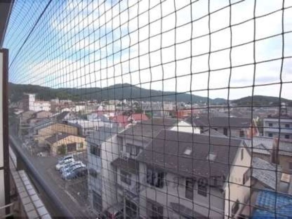 眺望(東側には大文字山が見えますね)