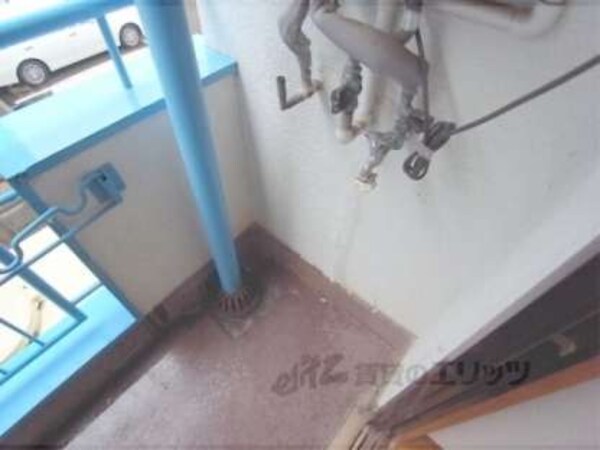 洗濯機置場(南側眺望)