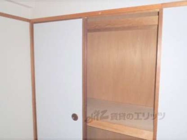 収納(布団などがしまえる収納です)