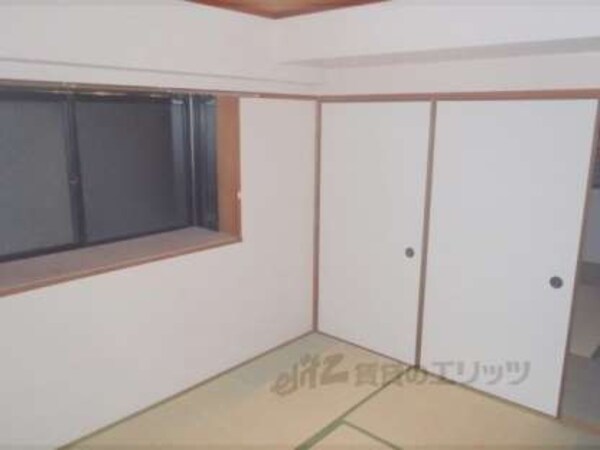 和室(あると嬉しいゴロゴロできる和室です。)