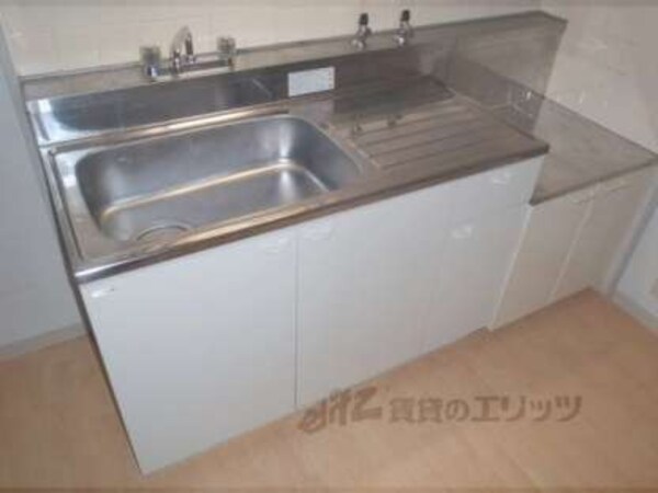 キッチン(２口コンロ設置可能のキッチンです。)