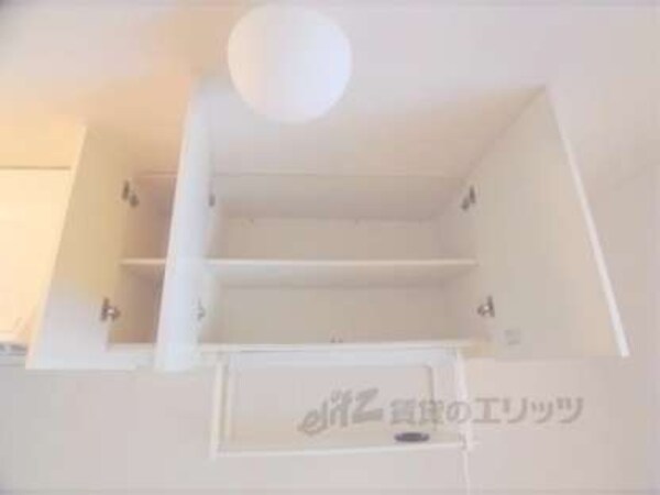 上部収納