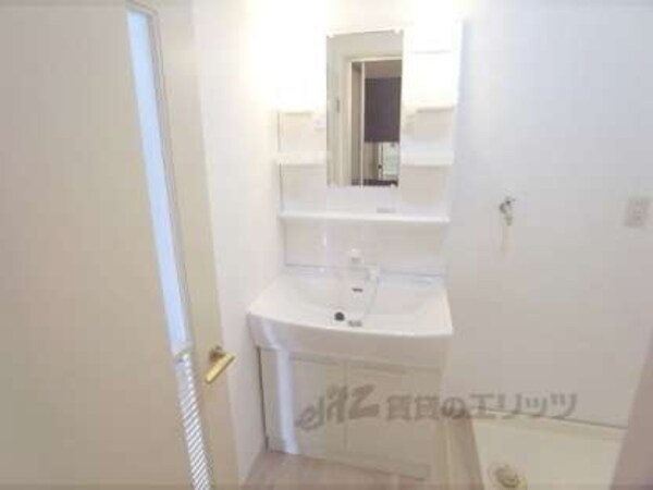 洗面所(独立洗面台あります)