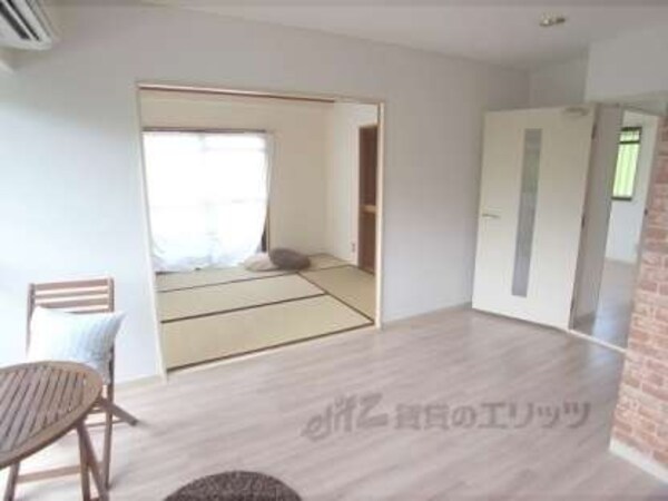 居室(南向きのお部屋です)