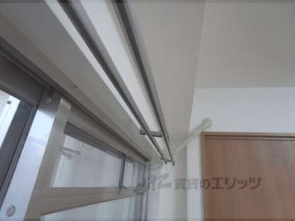 カーテンレール