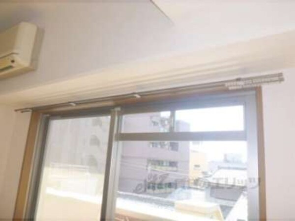 カーテンレール