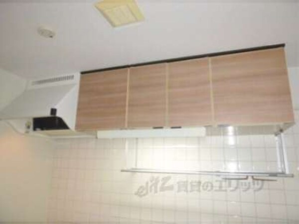 キッチン上部収納