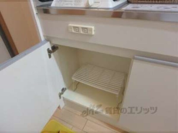 キッチン下部収納
