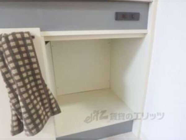 キッチン下部収納