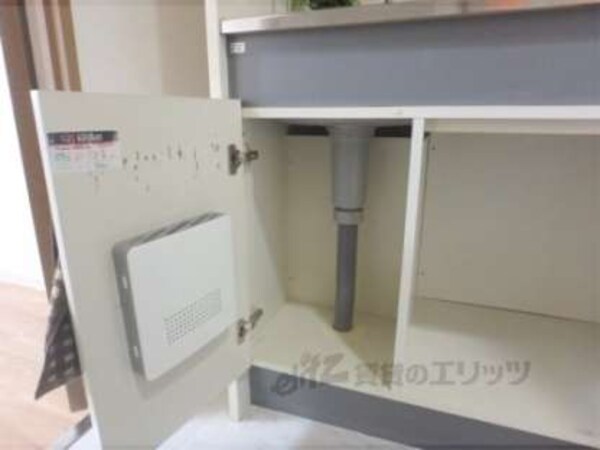 キッチン下部収納