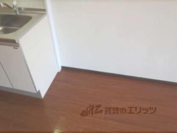 冷蔵庫置場