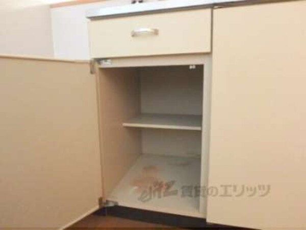 キッチン下部収納