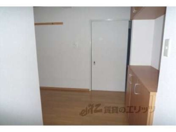 玄関(広くて明るい玄関)