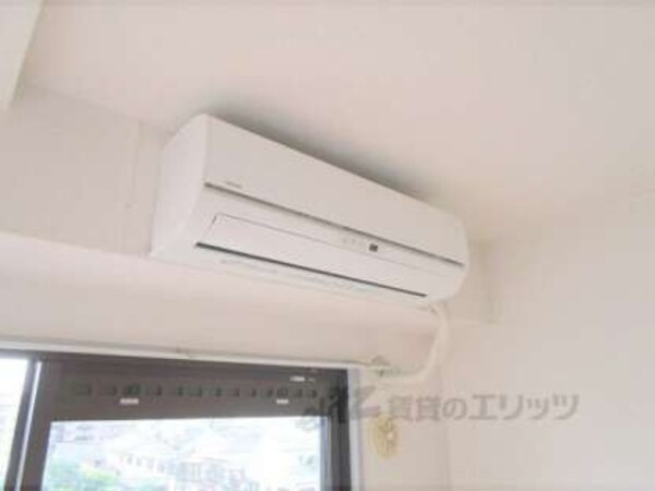 リビングエアコン