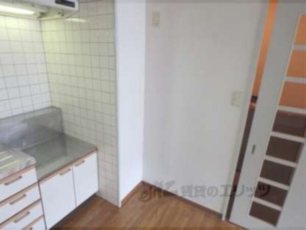 冷蔵庫置場