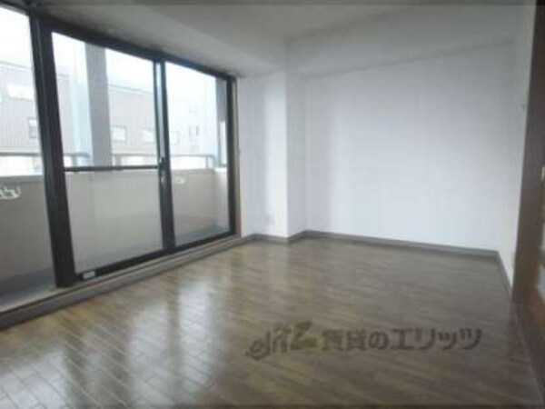 居室(寝室にも最適)