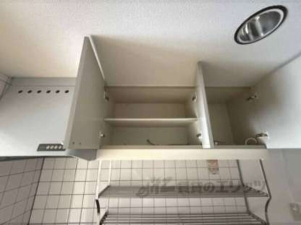 上部収納